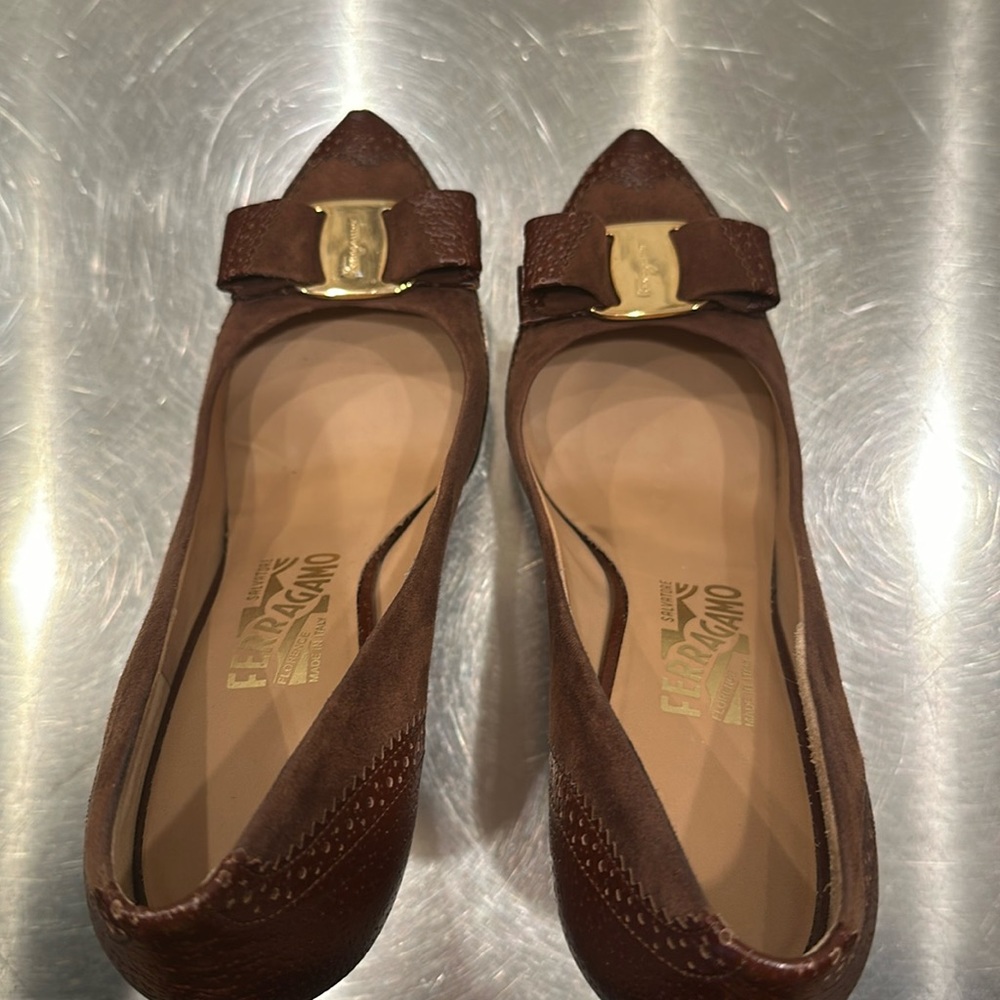 Ferragamo burgundy platform heels with pointed toe and bow detailing